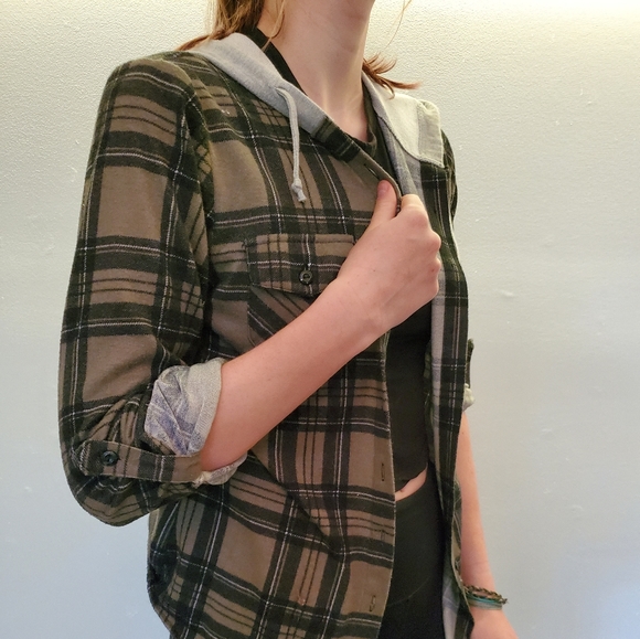 Urban Heritage Hoodie Plaid - Picture 1 of 2